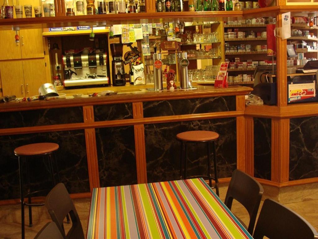 福楼拜酒店 Fougères 外观 照片