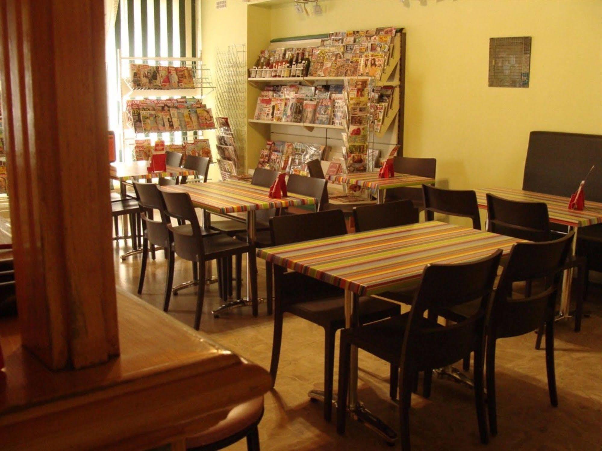 福楼拜酒店 Fougères 外观 照片